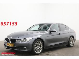 krockskadad bil auto BMW 3-serie 320d EDE Leder Navi Clima Cruise SHZ PDC AHK 2014/3