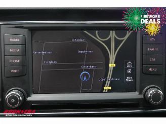 Seat Leon ST 1.6 TDI Style LED Pano Navi Clima Cruise PDC AHK picture 24