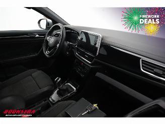 Volkswagen T-Roc 2.0 TDI DSG R-Line LED ACC Apple/Android Virtual Camera LRHZ SHZ picture 12