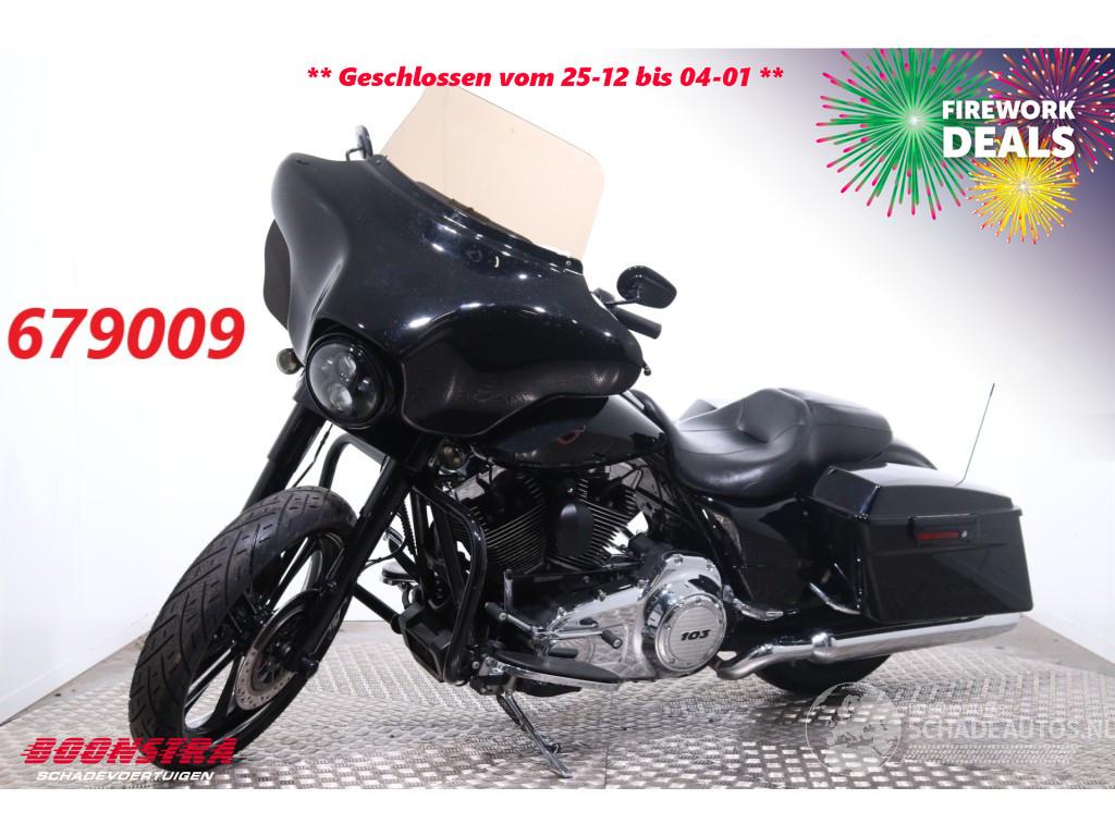 Harley-Davidson  103 FLHX Street Glide 103 FLHX Street Glide ABS LED Cruise Radio