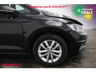 Volkswagen Touran 1.6 TDI VAN Navi Clima Cruise SHZ PDC AHK 143.757 km! picture 5