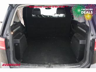 Volkswagen Touran 1.6 TDI VAN Navi Clima Cruise SHZ PDC AHK 143.757 km! picture 29