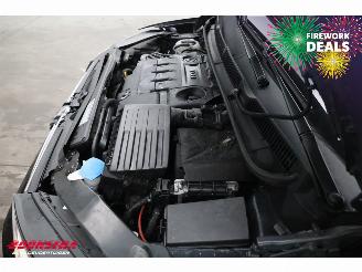 Volkswagen Touran 1.6 TDI VAN Navi Clima Cruise SHZ PDC AHK 143.757 km! picture 11