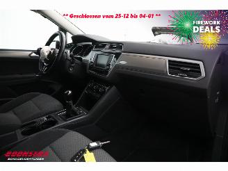 Volkswagen Touran 1.6 TDI VAN Navi Clima Cruise SHZ PDC AHK 143.757 km! picture 15