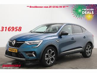 krockskadad bil auto Renault Arkana 1.6 E-Tech Hybrid 145 Intens LED ACC Navi Clima Camera 2022/4