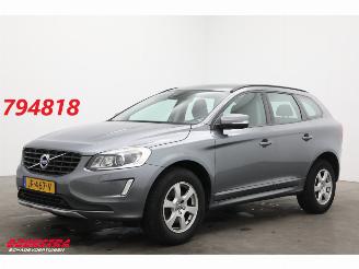 Voiture accidenté Volvo Xc-60 2.0 D3 Kinetic Memory BiXenon Navi Clima Cruise SHZ AHK 2015/7