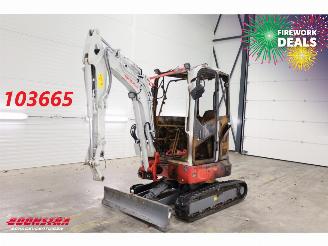 dañado máquina Takeuchi  TB325R LSA 3t BJ2025 2025