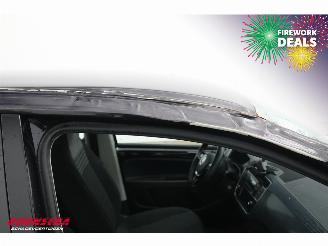Volkswagen Up! 1.0 Clima Cruise SHZ PDC Camera 87.467 km! picture 14