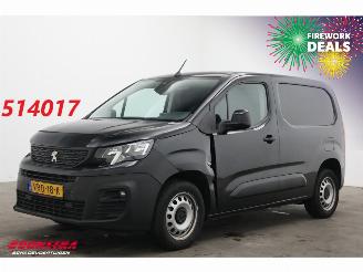 krockskadad bil auto Peugeot Partner 1.5 BlueHDI Aut. Airco Cruise Camera PDC AHK 2022/6