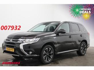 skadebil auto Mitsubishi Outlander 2.0 PHEV instyle Leder 360° LRHZ Camera AHK 2015/12