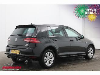 Volkswagen Golf 1.0 TSI Comfortline Navi Clima Cruise Camera PDC AHK 74.205 km! picture 3