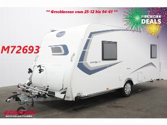 Vaurioauto  caravans Caravelair  Antares 470 Luifel Fietsendragers Single Beds BT 2021 2021/3