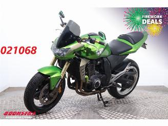 Uttjänta bilar auto Kawasaki Z 1000 Z 1000 Leo Vince 2004/5