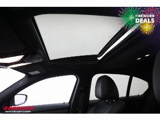 BMW 3-serie 330e High Executive Schuifdak Leder HUD H/K ACC LED SHZ picture 15