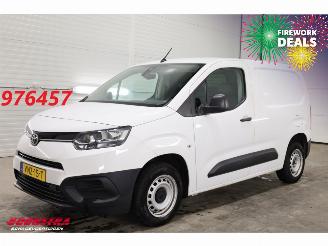 krockskadad bil bedrijf Toyota Proace 1.5 D-4D Cool Leder Airco Cruise AHK 28.431 km! 2022/2