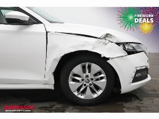 Skoda Octavia Combi 1.0 e-TSI DSG Business Edition Virtual Navi Clima Cruise Camera picture 5