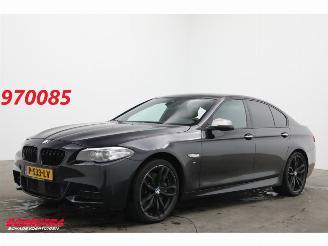 Vaurioauto  passenger cars BMW 5-serie M550xd Schuifdak Memory ACC H/K Leder Camera SHZ 2015/9