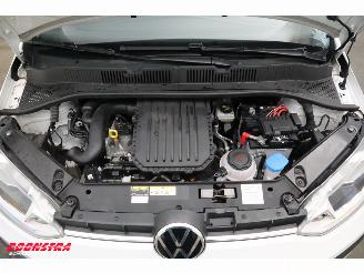 Volkswagen Up! 1.0 5-DRS Airco Bluetooth 44.922 km! picture 7