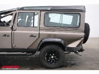 Landrover Defender 2.4 TD HT 110" E 4WD 6-Pers Leder Airco AHK picture 5