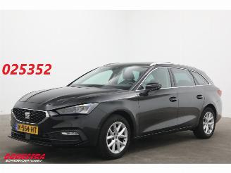 Schadeauto Seat Leon Sportstourer 1.5 eTSI DSG Style Pano LED ACC Leder Navi SHZ LRHZ AHK 2021/2