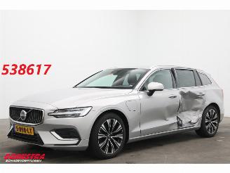 Vaurioauto  passenger cars Volvo V-60 T6 Plug-in hybrid AWD Inscription LED Leder Memory Camera SHZ 2023/3
