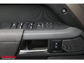 Land Rover Defender 110 3.0 D250 X-Dynamic SE LED ACC Lucht Meridian Camera AHK picture 14