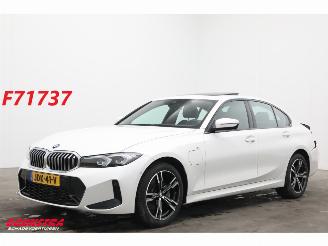 Coche accidentado BMW 3-serie 330e M-Sport Schuifdak Leder LED Navi Clima Cruise Camera SHZ 2025/9