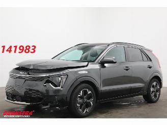 Schadeauto Kia Niro Light Advanced 64.8 kWh LED ACC Navi Clima Camera SHZ 2025/7