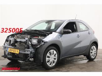 uszkodzony samochody osobowe Toyota Aygo 1.0 VVT-i MT Play Apple/Android ACC Airco Camera 9.446 km! 2025/8