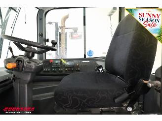 Kalmar  TT618I Terminal tractor Cummins picture 13