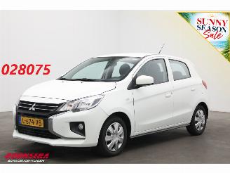 Vaurioauto  passenger cars Mitsubishi Space-star 1.2 Cool+ Airco Bluetooth DAB 82800 km! 2021/8