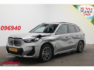 Unfallwagen BMW iX1 eDrive20 67 kWh M Sport ACC Navi H/K Memory SHZ Virtual 360° PDC 2024/11