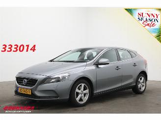 skadebil auto Volvo V-40 2.0 T2 Nordic+ Cruise Clima Navi Bluetooth SHZ PDC 2016/2