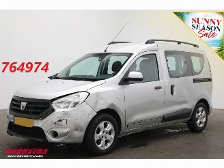 Schadeauto Dacia Dokker 1.2 TCe Lauréate Navi Airco Cruise PDC 126.428 km! 2014/5