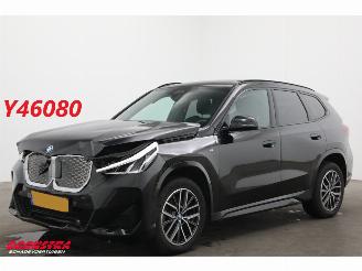 škoda osobní automobily BMW iX1 eDrive20 67 kWh M Sport Pano ACC Navi Clima SHZ Apple/Android Camera PDC AHK 2024/3