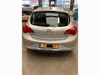 Opel Astra Astra J (PC6/PD6/PE6/PF6), Hatchback 5-drs, 2009 / 2015 1.4 Turbo 16V picture 4