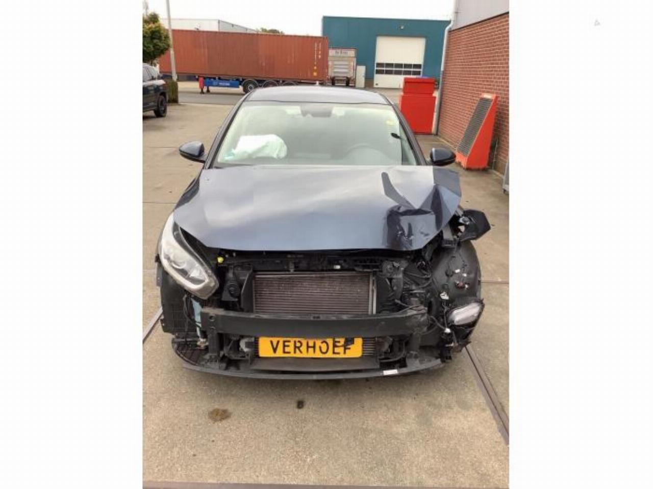 Kia Cee d Ceed (CDB5/CDBB), Hatchback 5-drs, 2018 1.0i T-GDi 12V