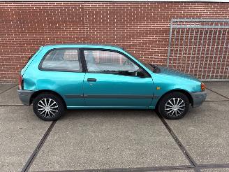 Toyota Starlet  picture 2