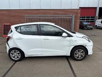 Hyundai I-10 i10 (B5), Hatchback, 2013 / 2019 1.0 12V picture 2
