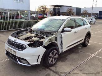 Vrakbiler auto Kia Niro Niro I (DE), SUV, 2016 / 2022 1.6 GDI Hybrid 2016/11