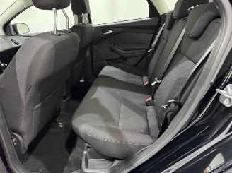 Ford Focus HB 1.0 EcoBoost Titanium Edition picture 36