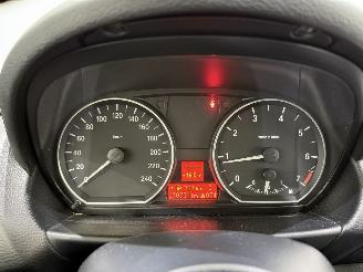 BMW 1-serie 118i Executive picture 19