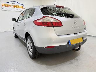 Renault Mégane HB 1.5 dCi FAP Dynamique picture 23