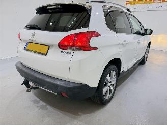 Peugeot 2008 1.2 PureTech 82 Allure Clima picture 23