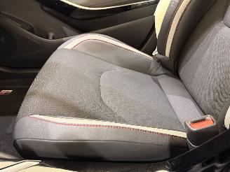 Toyota Corolla HB 1.8 HEV GR Sport picture 40