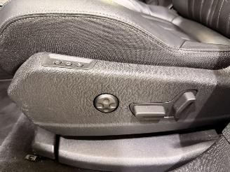 Peugeot 5008 1.2 PureTech 130 Executive Aut8 7-pers. picture 39