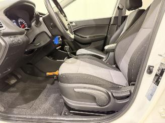 Hyundai I-20 HB 1.0 T-GDI Comfort Automaat picture 43