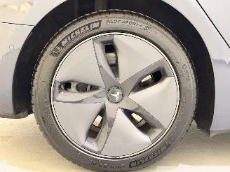 Tesla Model 3 Standard Range Plus 225kW picture 42