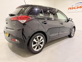 Hyundai I-20 1.2 Premium Passion Navi picture 6