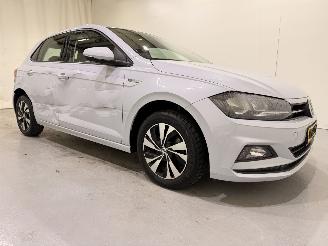 krockskadad bil auto Volkswagen Polo VI HB 1.6 TDI Comfort Navi 2018/2